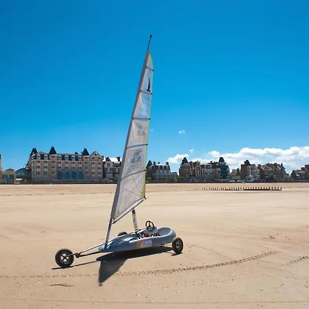 Apartahotel Reine Marine 4*